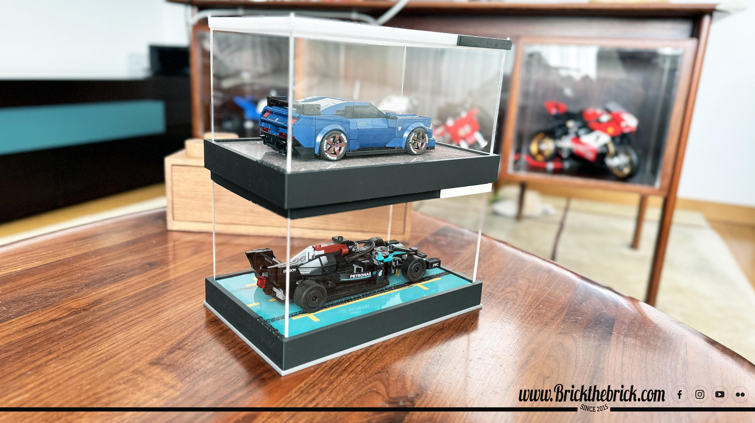 DISPLAY -FRAME / STAND FOR LEGO SET 76922 BMW M HYBRID V8